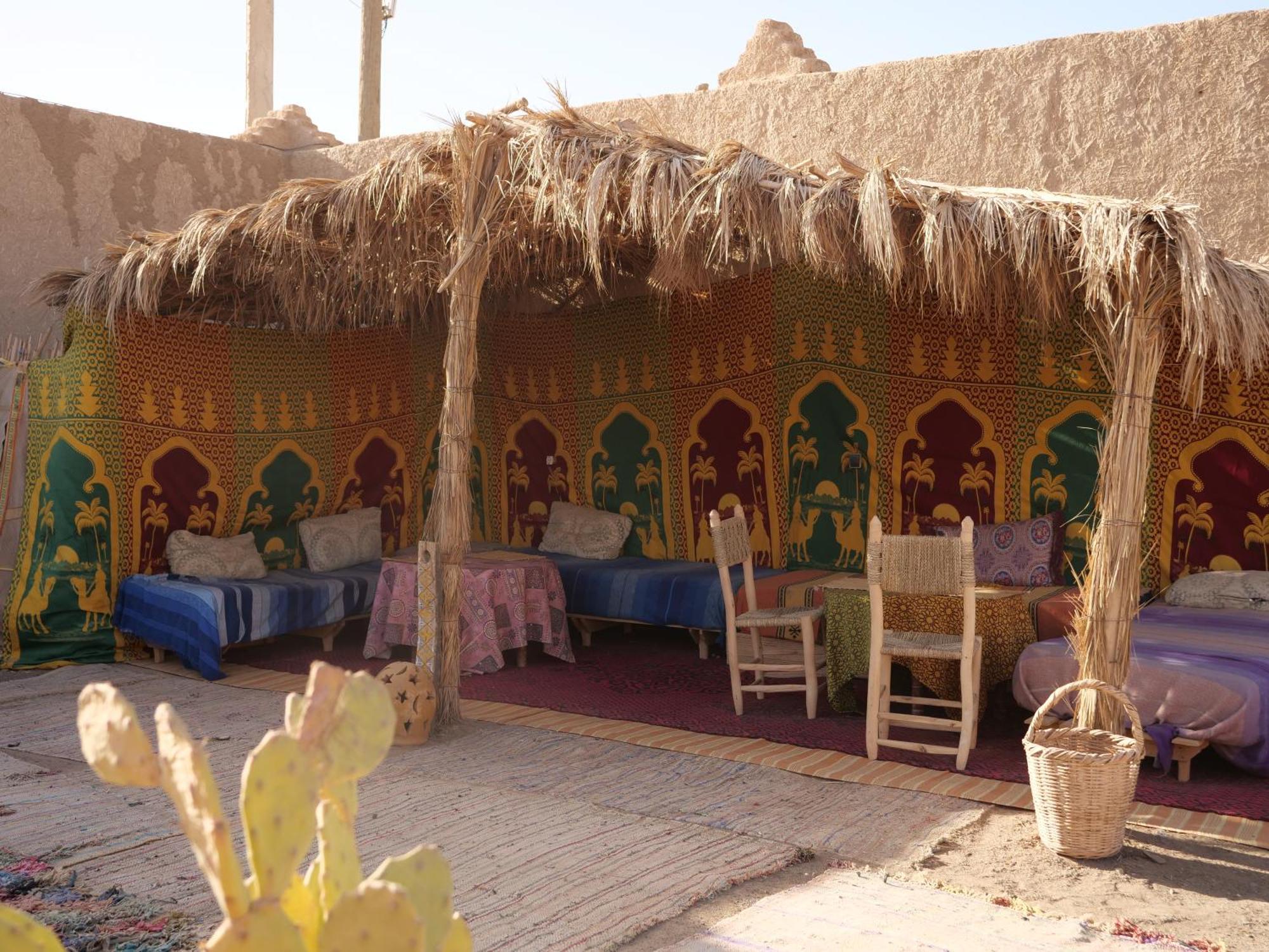 Planet Sahara Hotel Merzouga Bagian luar foto