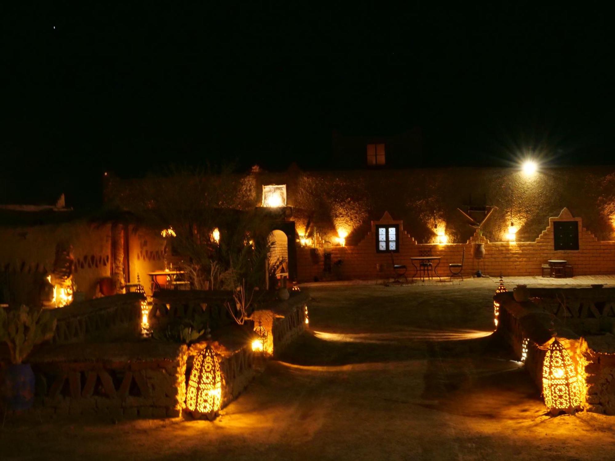 Planet Sahara Hotel Merzouga Bagian luar foto