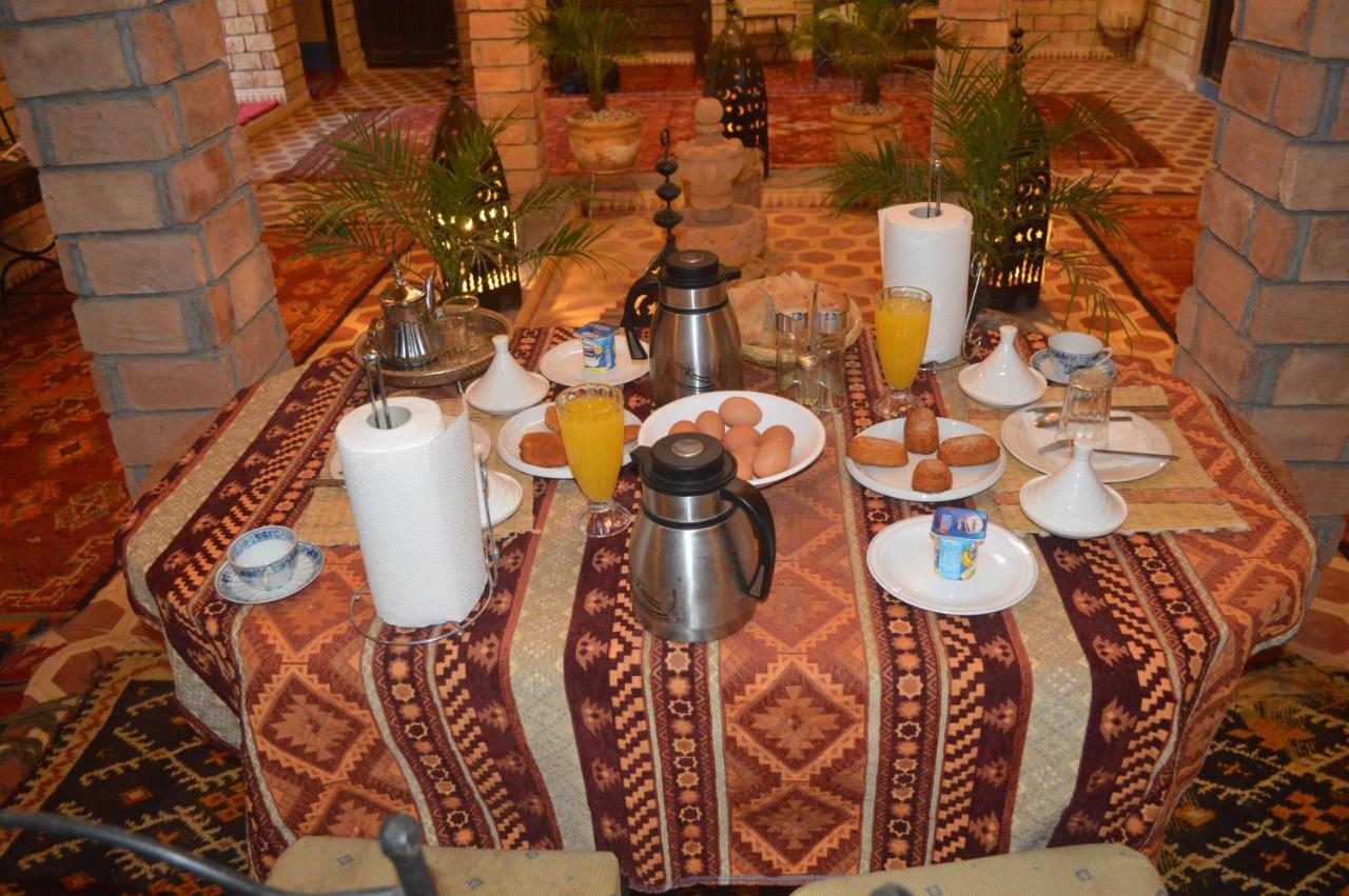 Planet Sahara Hotel Merzouga Bagian luar foto